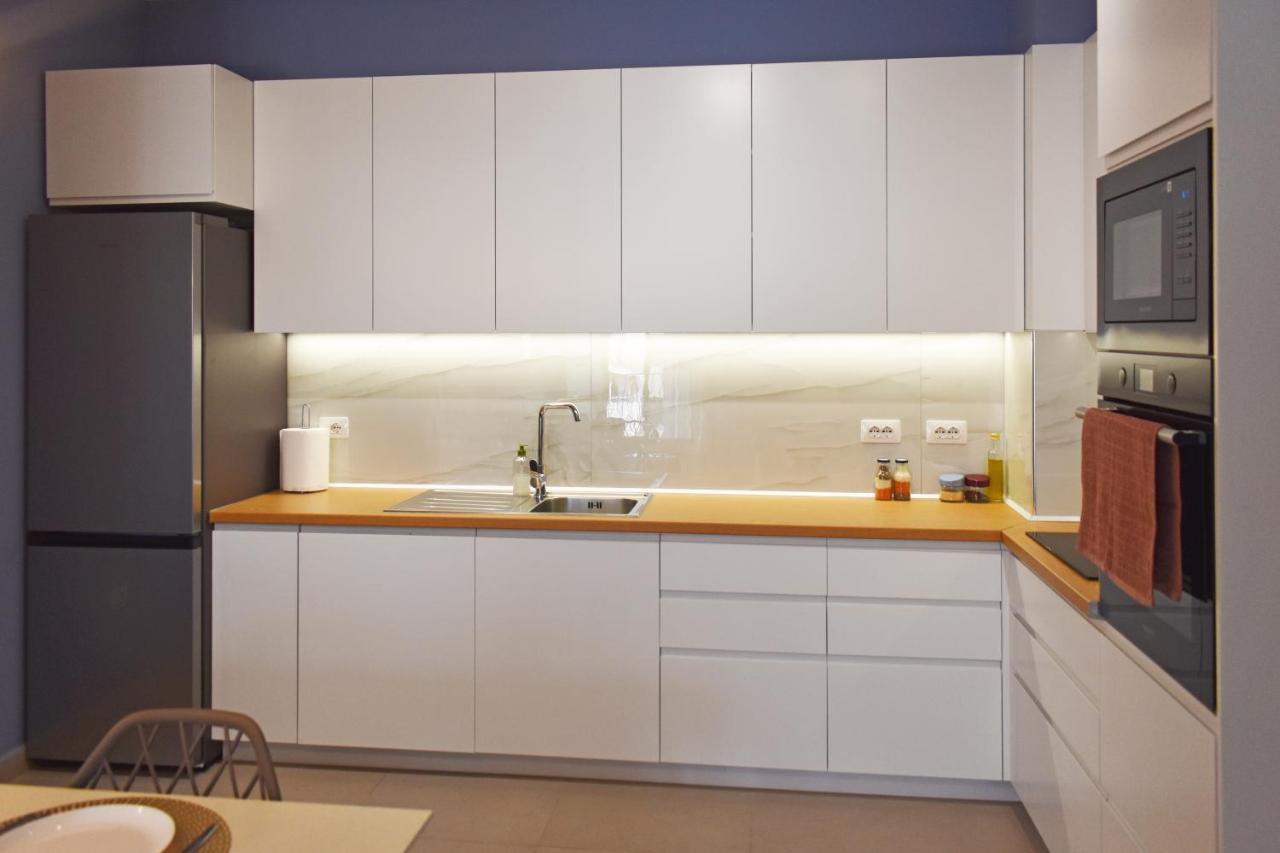 Vibrant Apartment Tirana Esterno foto