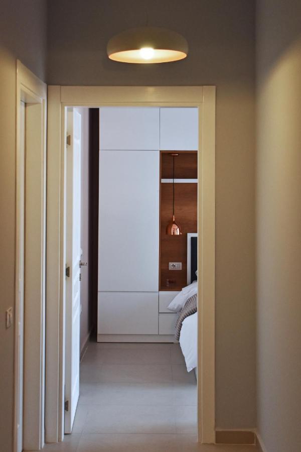 Vibrant Apartment Tirana Esterno foto